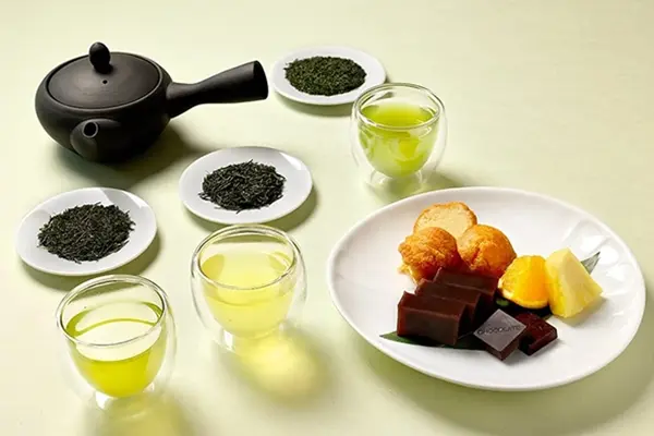 新茶を待ちながら味わう、日本茶のひととき