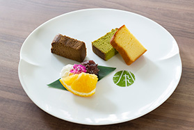 酒ケーキ(抹茶・ほうじ茶・紅茶・日本酒)
