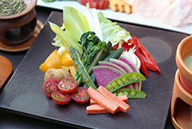 彩り野菜の茶~ニャカウダ