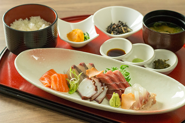 1899 お刺身ランチ