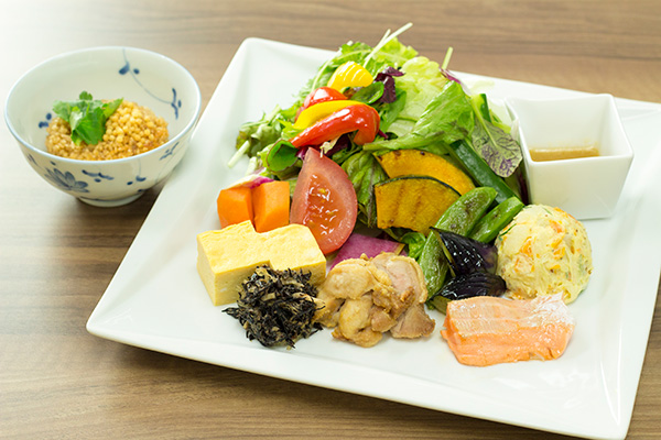 1899サラダランチ