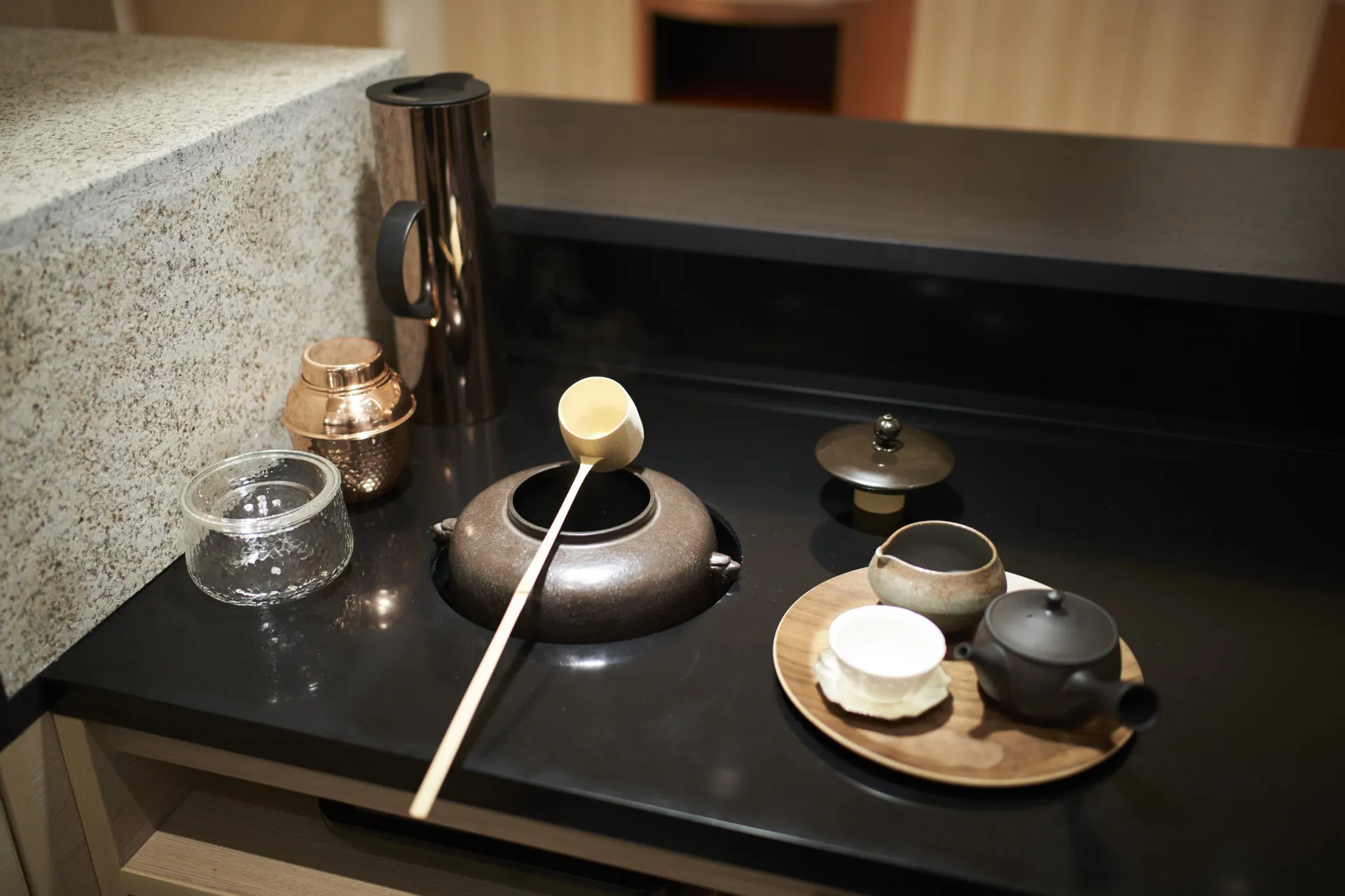 ティーカウンターの茶釜