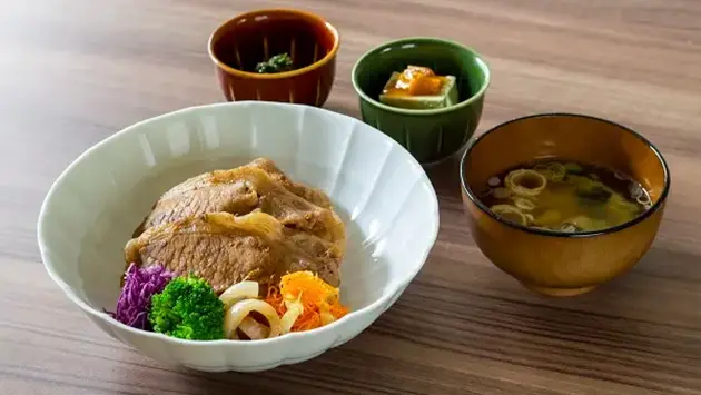 CHA-MI-TON PORK